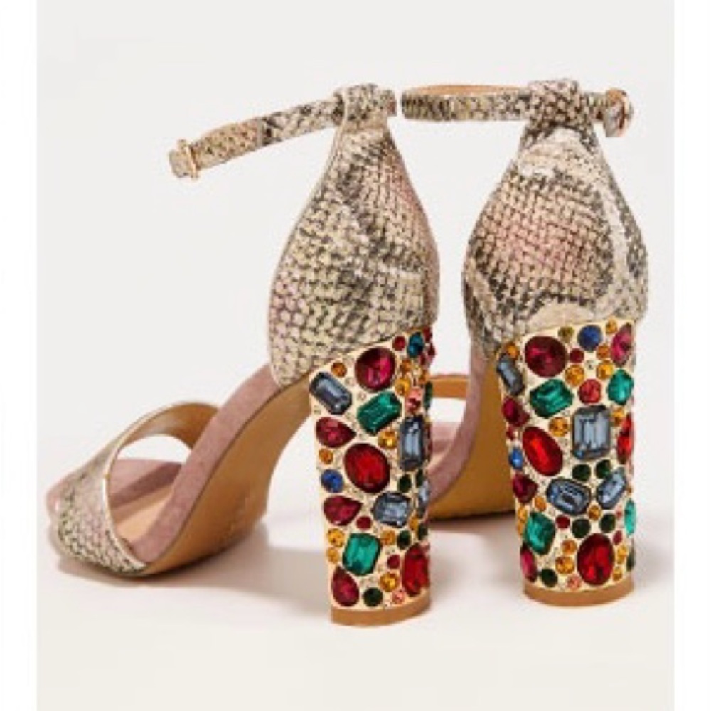 🎉HOST PICK🎉 Alma en Pena “Madrid” Snakeskin and Jeweled Block Heel Sandals